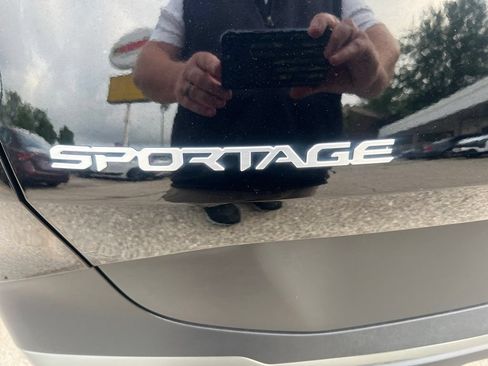 Certified 2023 Kia Sportage X-Pro Prestige AWD/4WD image 33
