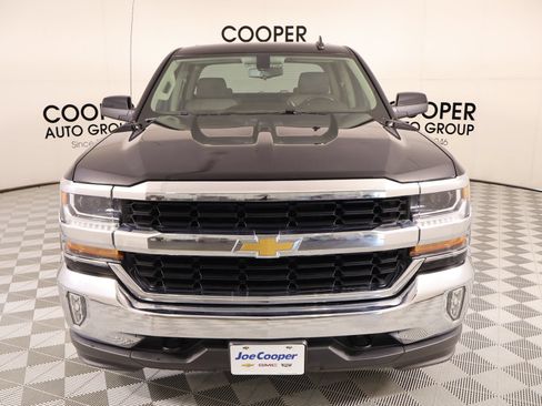 Used 2018 Chevrolet Silverado 1500 LT w/ LT Eassist Package AWD/4WD image 8
