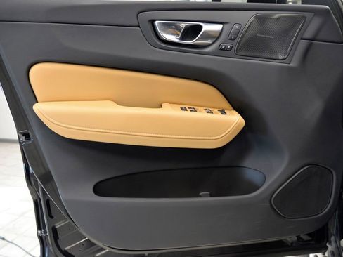 Used 2023 Volvo XC60 T8 Ultimate w/ Protection Package Premier image 14