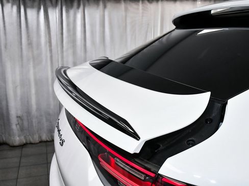 Used 2023 Porsche Cayenne Turbo S image 94