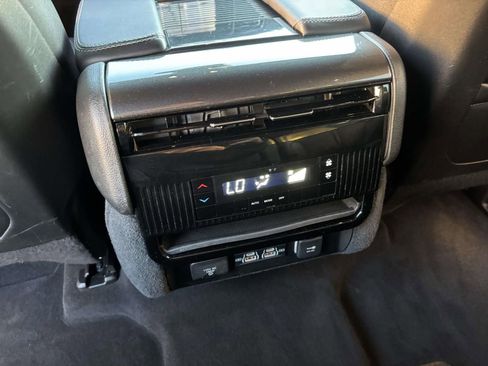 Used 2022 Jeep Wagoneer Series I image 34