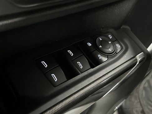 Used 2021 GMC Sierra 1500 AT4 w/ AT4 Carbonpro Edition AWD/4WD image 24