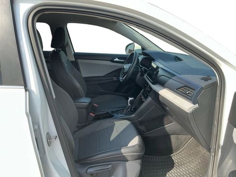 Used 2023 Volkswagen Taos SE image 22