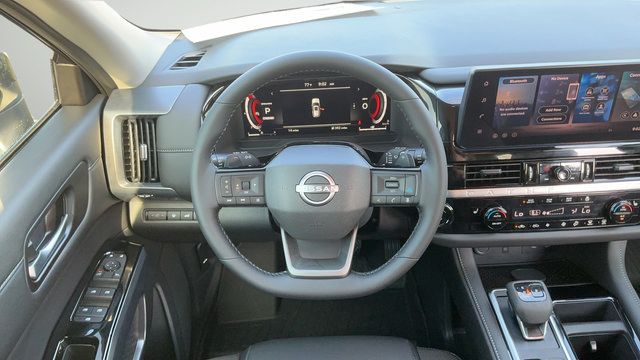 New 2026 Nissan Pathfinder SL FWD image 10