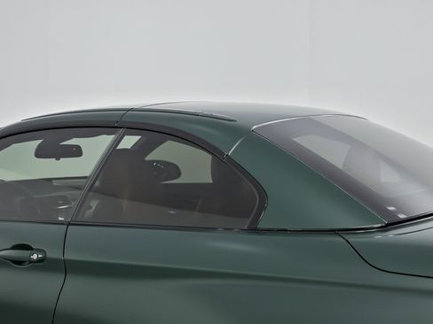 Used 2020 BMW M4 Convertible w/ Competition Package RWD image 21