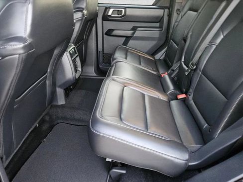 New 2025 Ford Bronco Outer Banks image 16