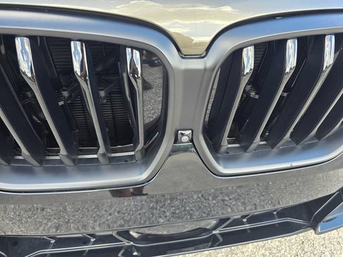 Used 2024 BMW X6 xDrive40i w/ Premium Package AWD/4WD image 9