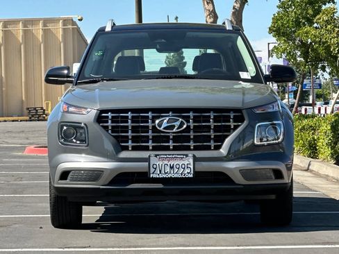 Used 2026 Hyundai Venue SEL FWD image 11