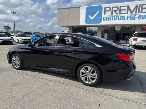 Used 2018 Honda Accord LX image 4