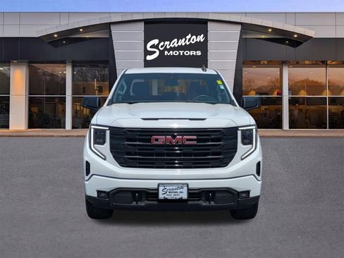 Used 2023 GMC Sierra 1500 Elevation AWD/4WD image 8