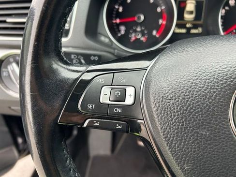 Used 2017 Volkswagen Passat 1.8T SE FWD image 21
