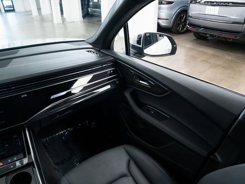 Used 2025 Audi Q7 3.0T Premium Plus w/ Premium Plus Package image 11