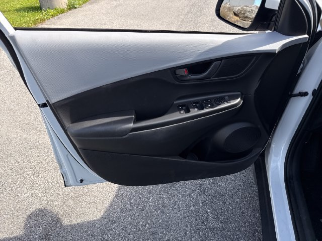 Used 2019 Hyundai Kona SEL AWD/4WD image 19