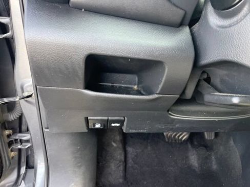 Used 2020 Nissan Kicks SR w/ SR Premium Package FWD image 27