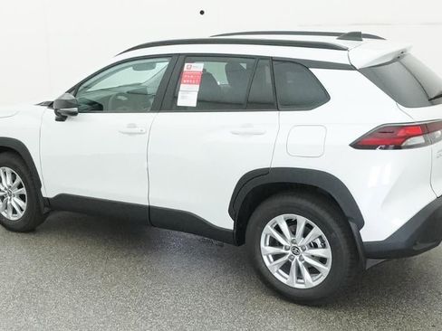 New 2026 Toyota Corolla Cross LE image 4