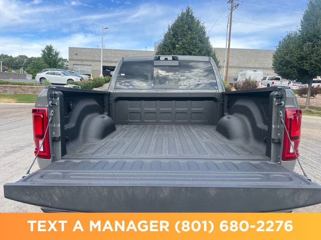 New 2026 RAM 2500 Laramie AWD/4WD image 22