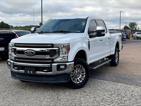 Used 2020 Ford F250 XLT w/ XLT Premium Package AWD/4WD image 2