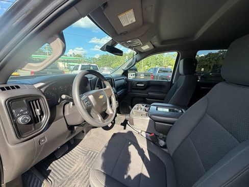 Used 2021 Chevrolet Silverado 1500 Custom RWD image 9