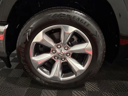 Used 2019 RAM 1500 Limited AWD/4WD image 11