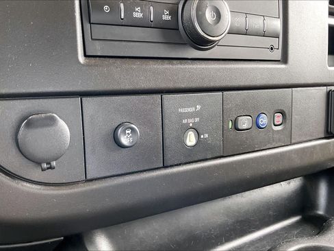 Used 2021 Chevrolet Express 2500 w/ Driver Convenience Package RWD image 31