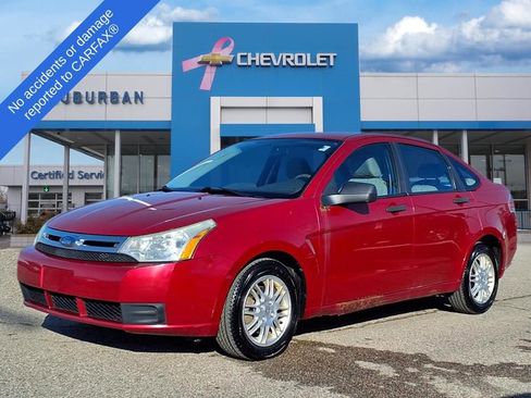 Used 2010 Ford Focus SE image 1
