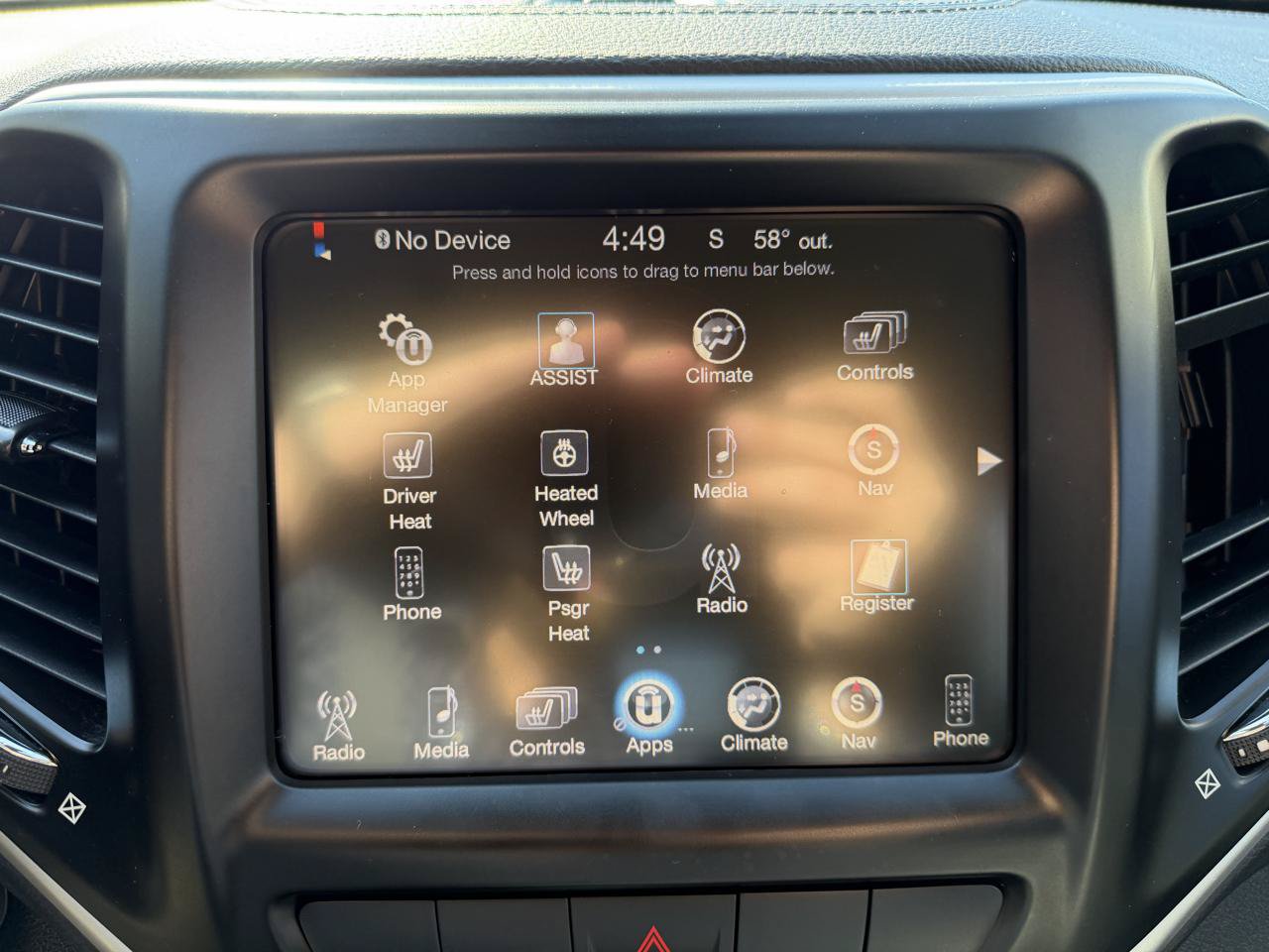 Used 2014 Jeep Cherokee Latitude w/ Cold Weather Group AWD/4WD image 35