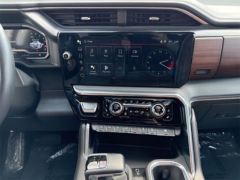 Used 2024 GMC Sierra 1500 Denali Ultimate image 14