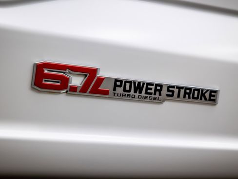 Used 2026 Ford F350 Platinum w/ Platinum Plus Package image 23