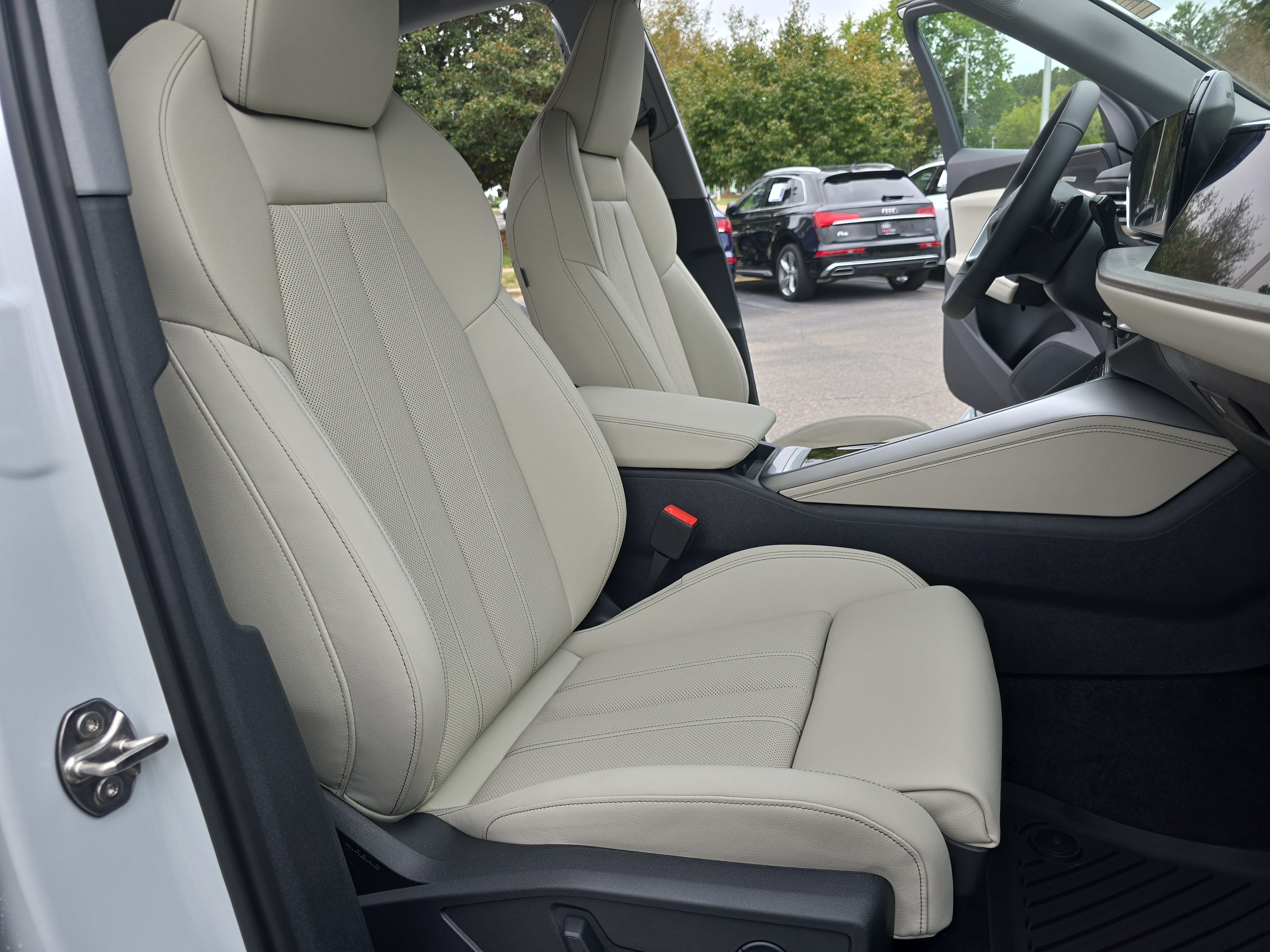 New 2026 Audi Q5 Premium Plus AWD/4WD image 10