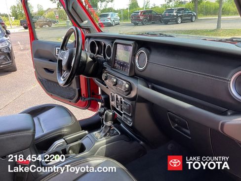 Used 2021 Jeep Gladiator Overland w/ Uconnect 4C Nav & Sound Group AWD/4WD image 34
