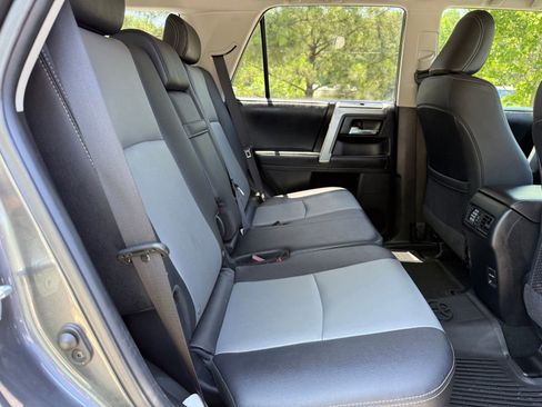 Used 2019 Toyota 4Runner SR5 Premium AWD/4WD image 39