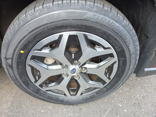 Used 2023 Subaru Forester Premium AWD/4WD image 2