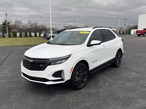 Used 2024 Chevrolet Equinox RS image 3