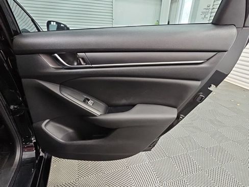 Used 2020 Honda Accord Sport image 34
