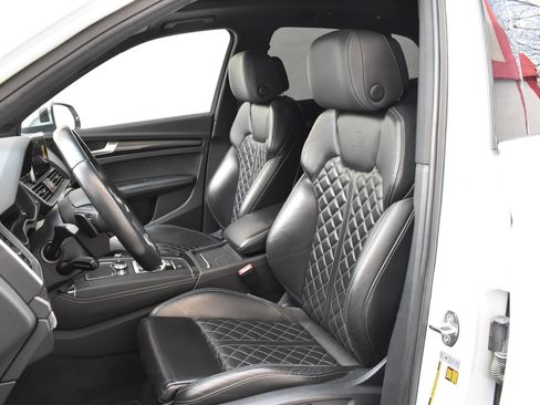 Used 2020 Audi SQ5 Premium Plus w/ Premium Plus Package image 19