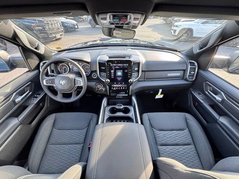New 2026 RAM 1500 4x4 Crew Cab image 11