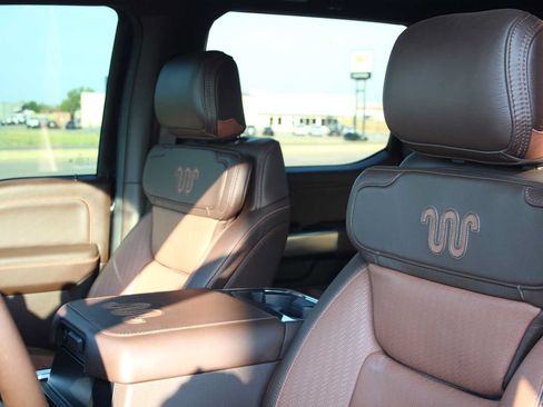 Used 2025 Ford F250 King Ranch w/ FX4 Off-Road Package AWD/4WD image 32