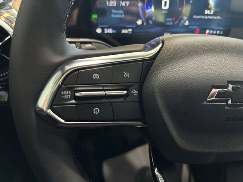 New 2026 Chevrolet Equinox ACTIV w/ Safety and Technology Package image 9