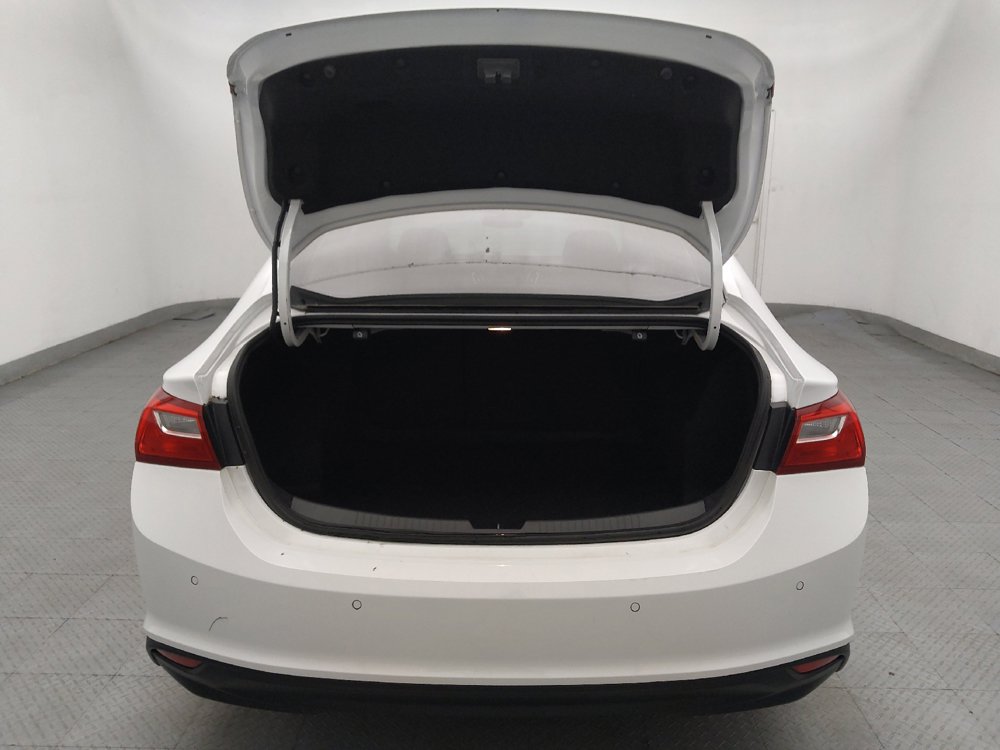 Used 2025 Chevrolet Malibu LS FWD image 29