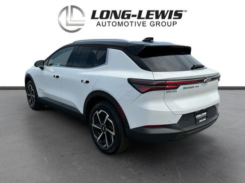 Used 2026 Chevrolet Equinox EV LT AWD/4WD image 4