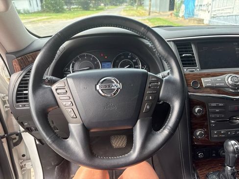 Used 2018 Nissan Armada Platinum w/ Interior Lighting Package RWD image 17