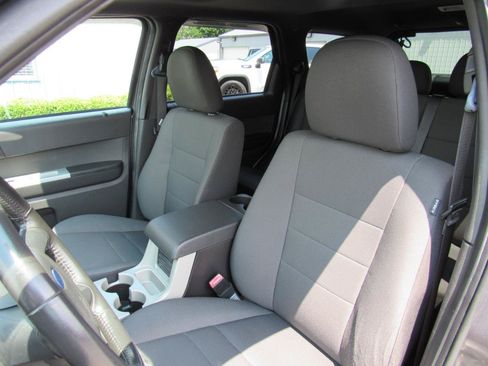 Used 2012 Ford Escape XLT AWD/4WD image 17