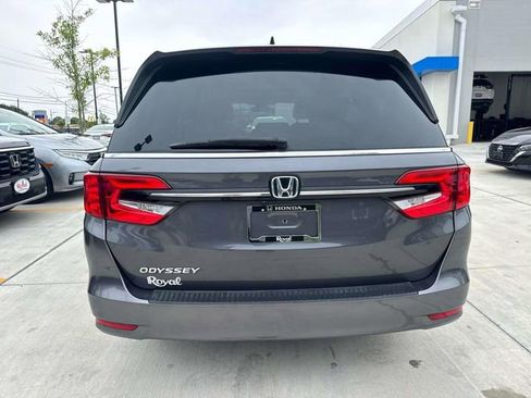 Certified 2023 Honda Odyssey EX-L image 6