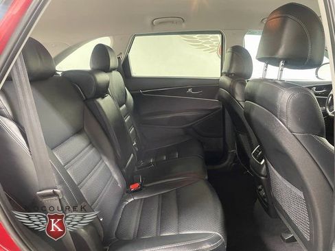 Used 2017 Kia Sorento LX w/ LX Convenience Package image 22