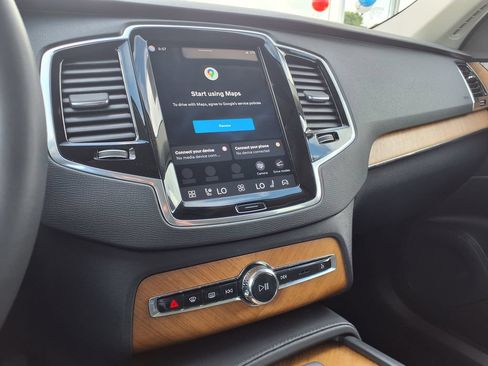 Certified 2023 Volvo XC90 B6 Plus w/ Protection Package Premier AWD/4WD image 29