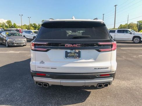 Used 2024 GMC Acadia Elevation w/ Luxury Package AWD/4WD image 8