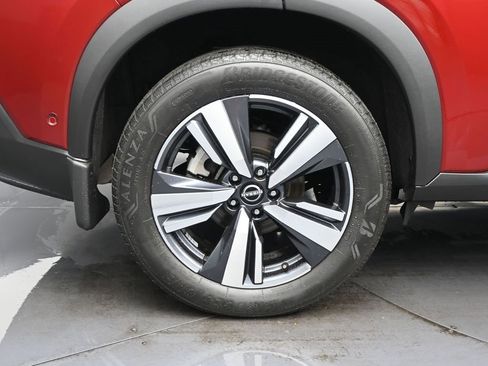 Used 2022 Nissan Rogue SL w/ SL Premium Package image 9