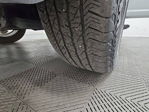 Used 2023 Ford F150 Platinum image 47