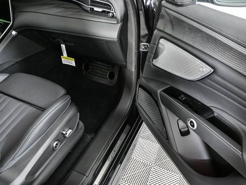 New 2025 Maserati Grecale Trofeo image 29