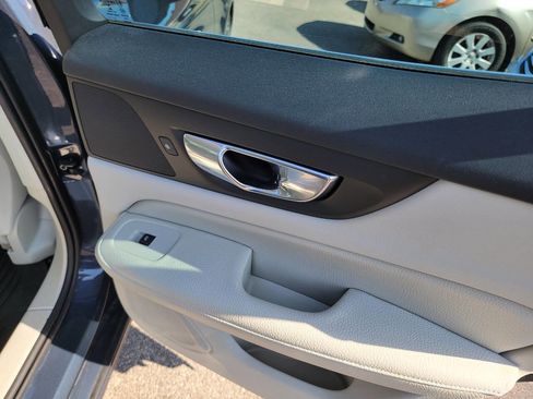 Used 2022 Volvo S60 B5 Inscription w/ Advanced Package image 22